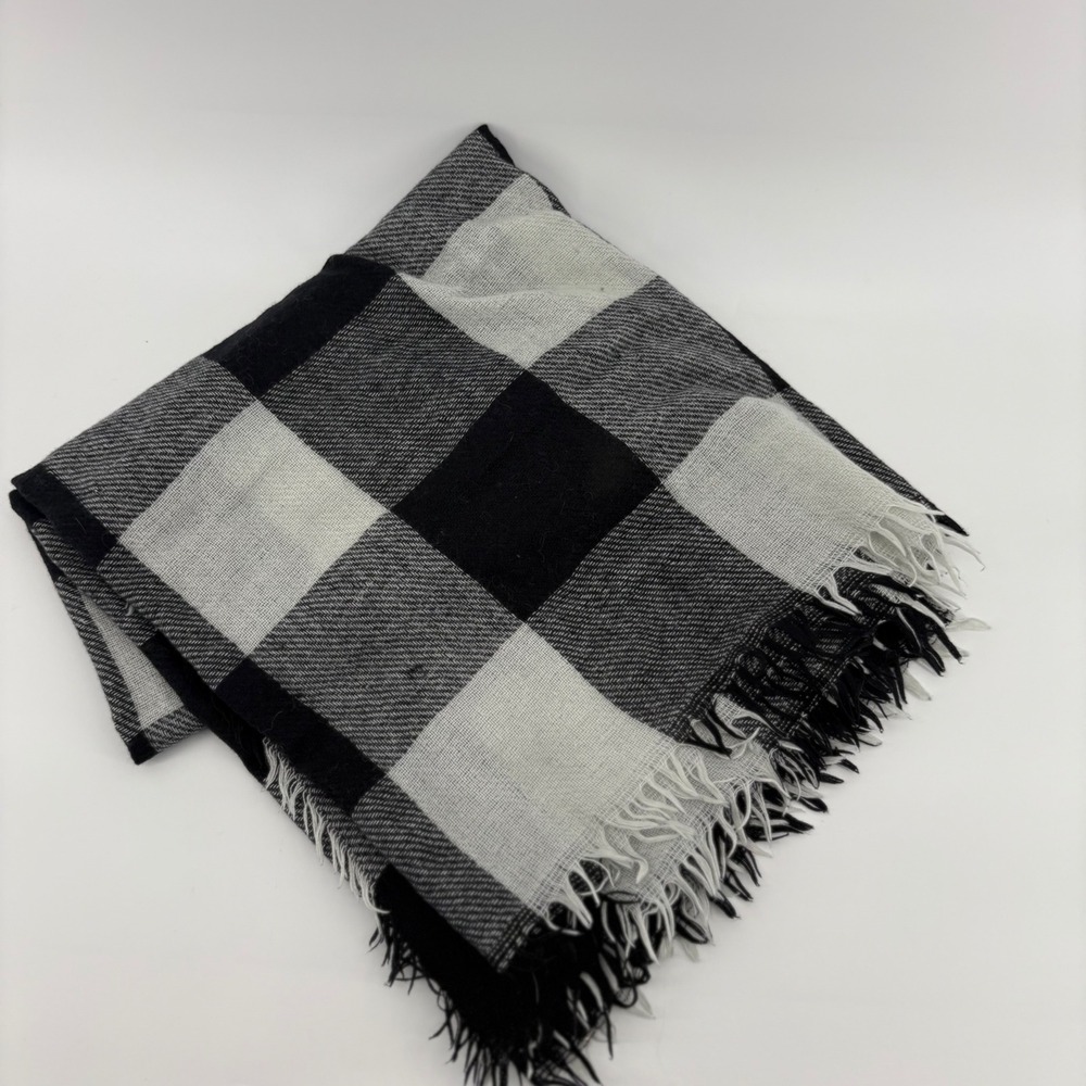 Gertex Black White Buffalo Plaid Oversized Scarf Fringe Wrap‎ Winter Blanket